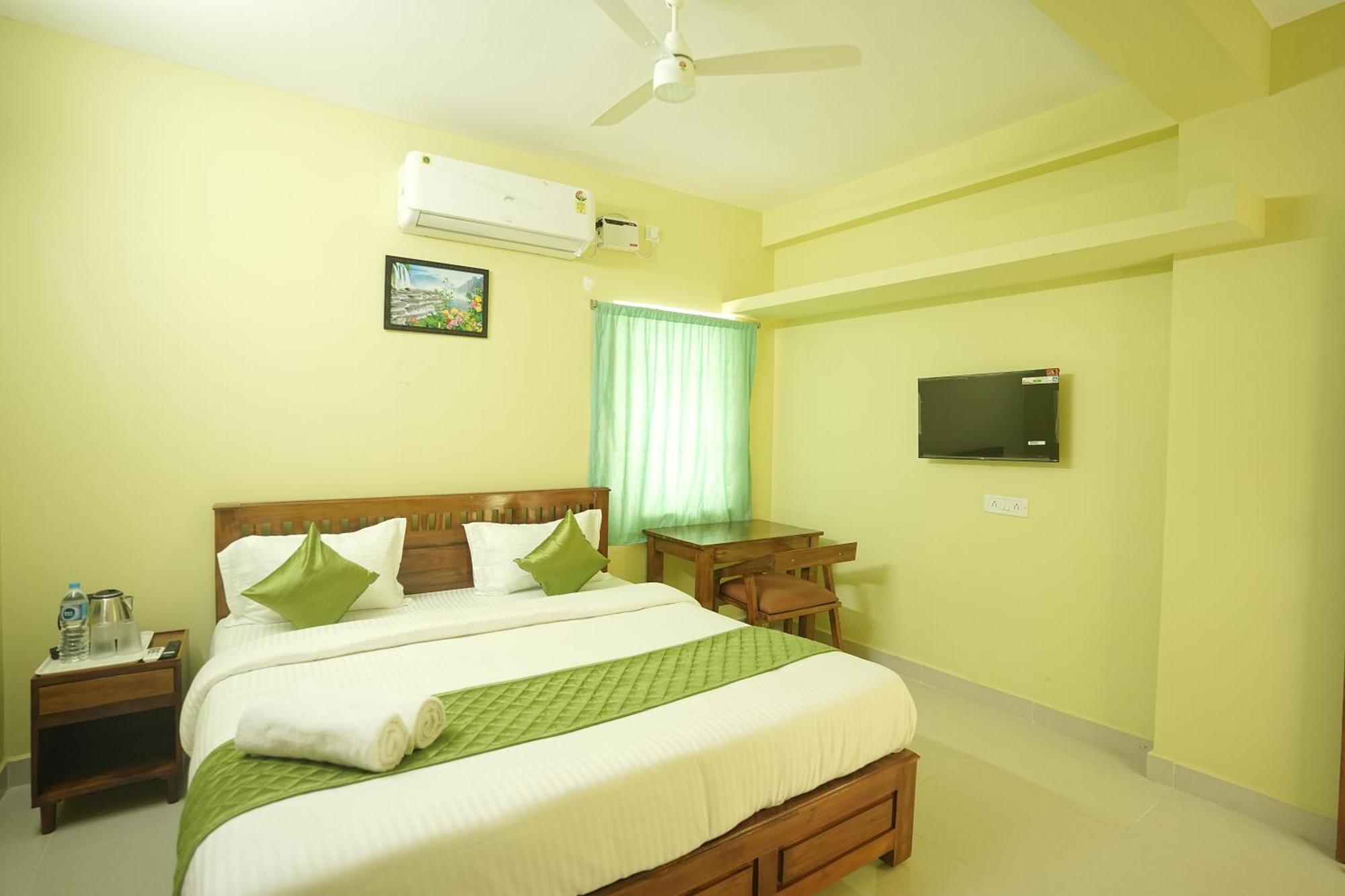 Le Leos Park Inn Pondicherry Dış mekan fotoğraf